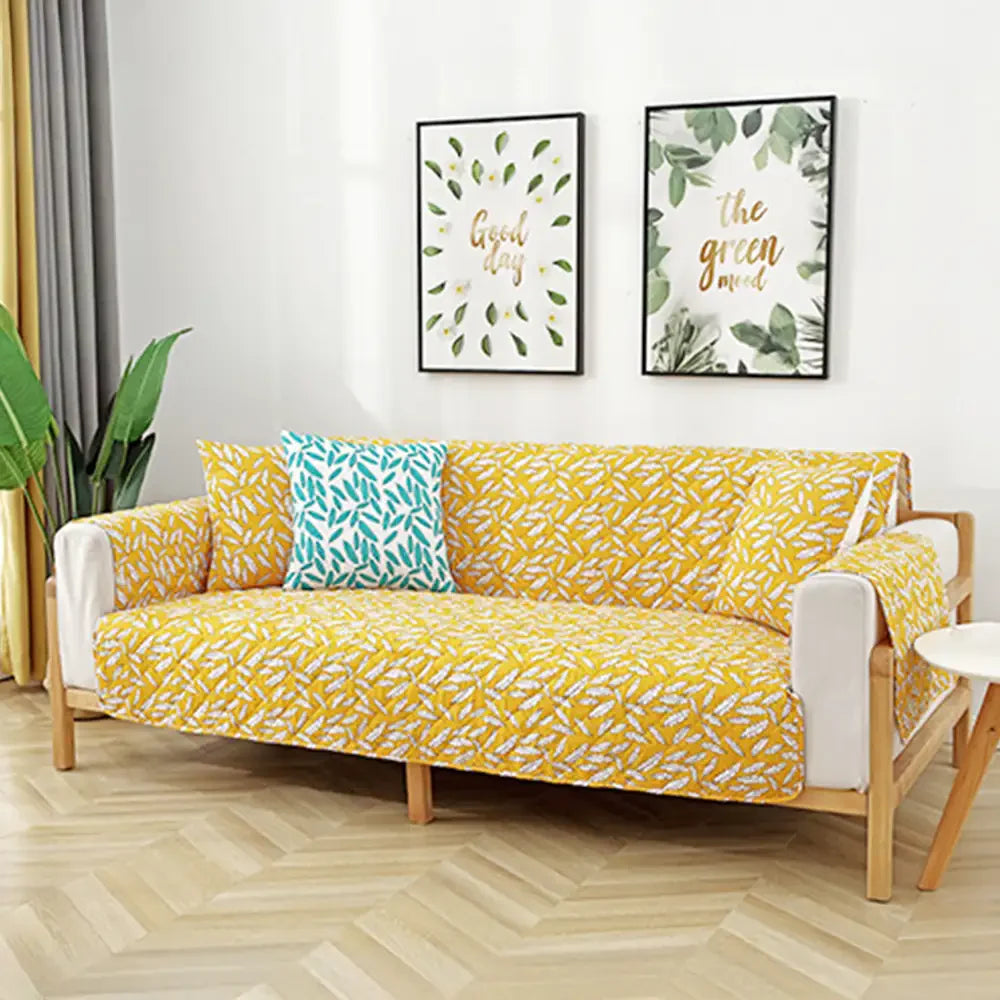 Leaf Print Quilted One-Piece Couch Cover with Non-Slip Elastic Straps