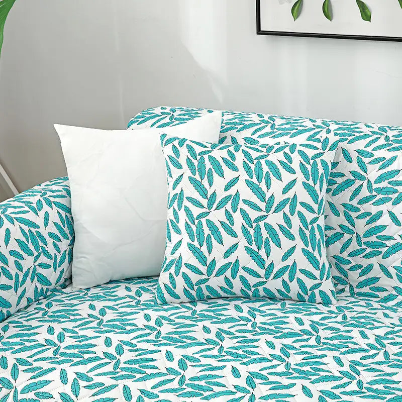 Leaf Print Quilted One-Piece Couch Cover with Non-Slip Elastic Straps