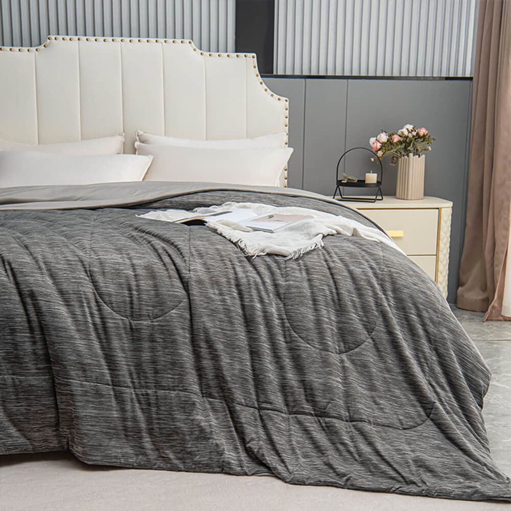 Skin-Friendly Breathable Lightweight Cooling Comforter for Hot Sleepers