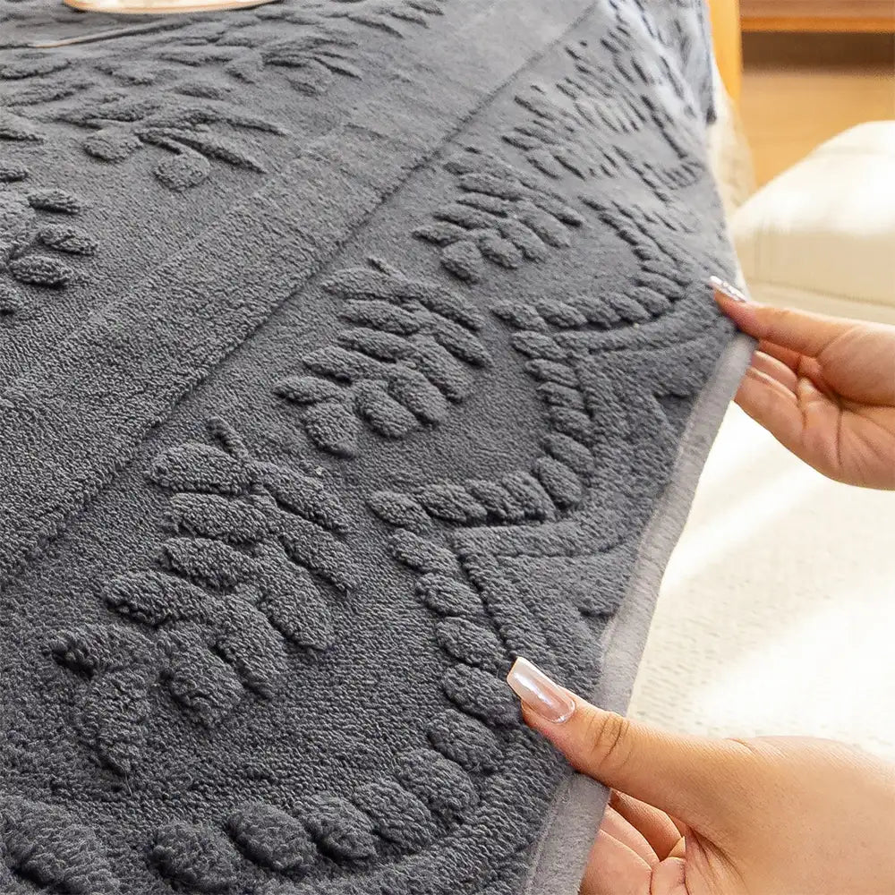 Jacquard Plush Comfortable Scratch-Resistant Non-Slip Couch Cover